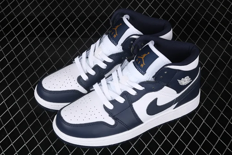 All categories Air Jordan Jordan series basketball shoes Air Jordan 1 Mid Air Jordan 1 Mid AJ1 Joe 1 mid-top series basketball shoes 554725-174